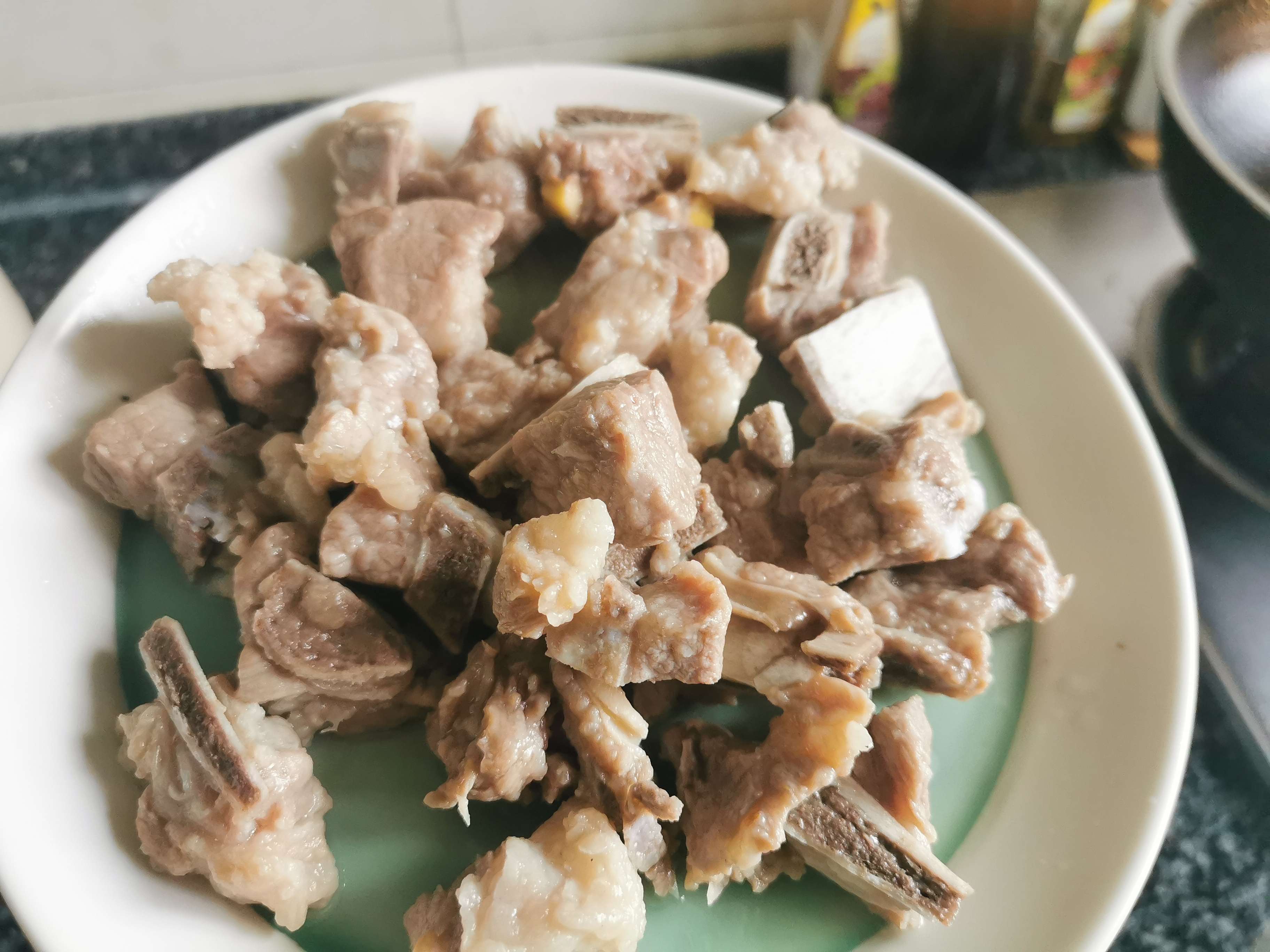 糖醋排骨的做法-甜味燒菜譜-易網健康養生網 糖醋排骨的做法-甜味燒菜譜