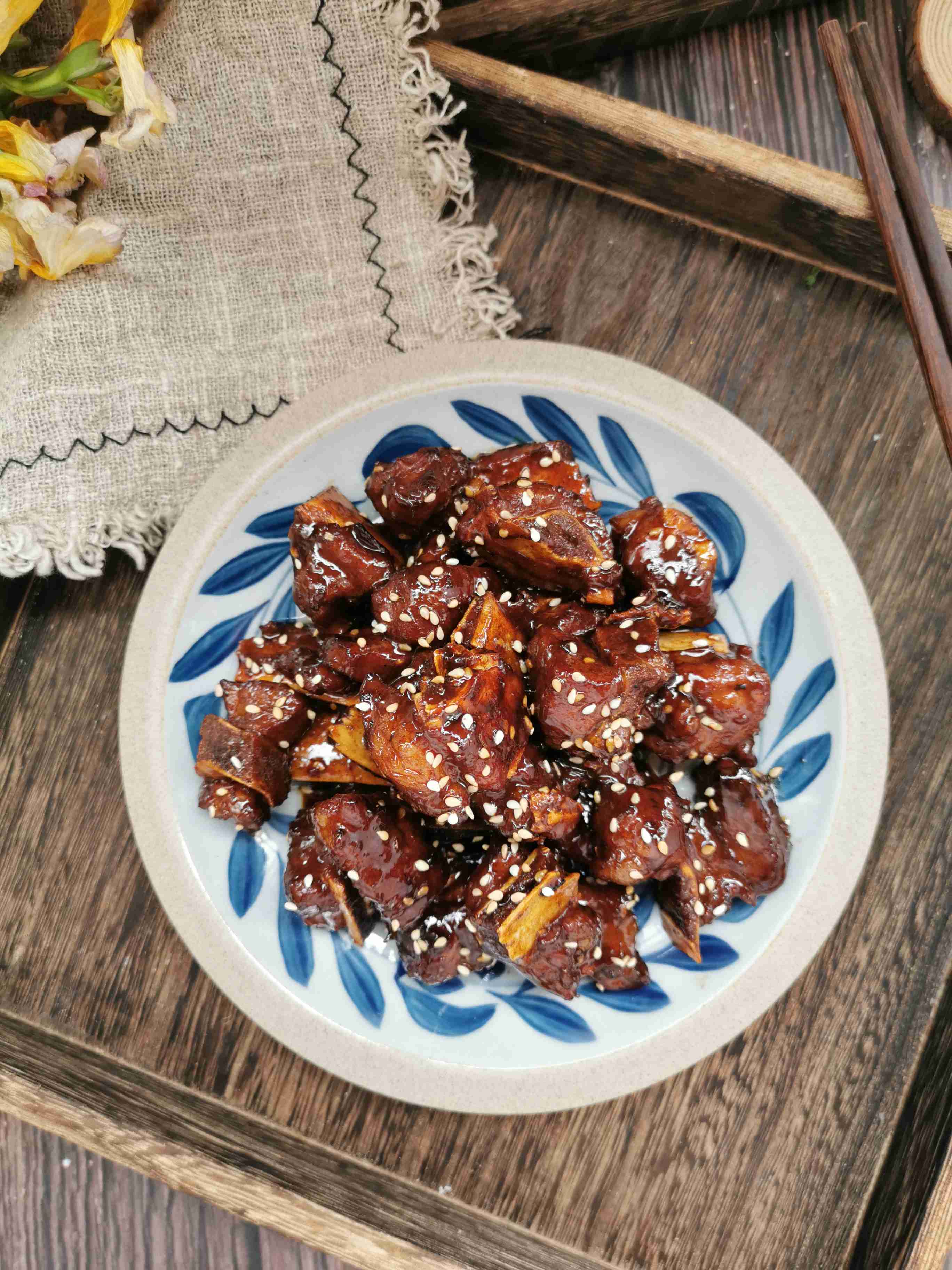 糖醋排骨的做法-甜味燒菜譜-易網健康養生網 糖醋排骨的做法-甜味燒菜譜