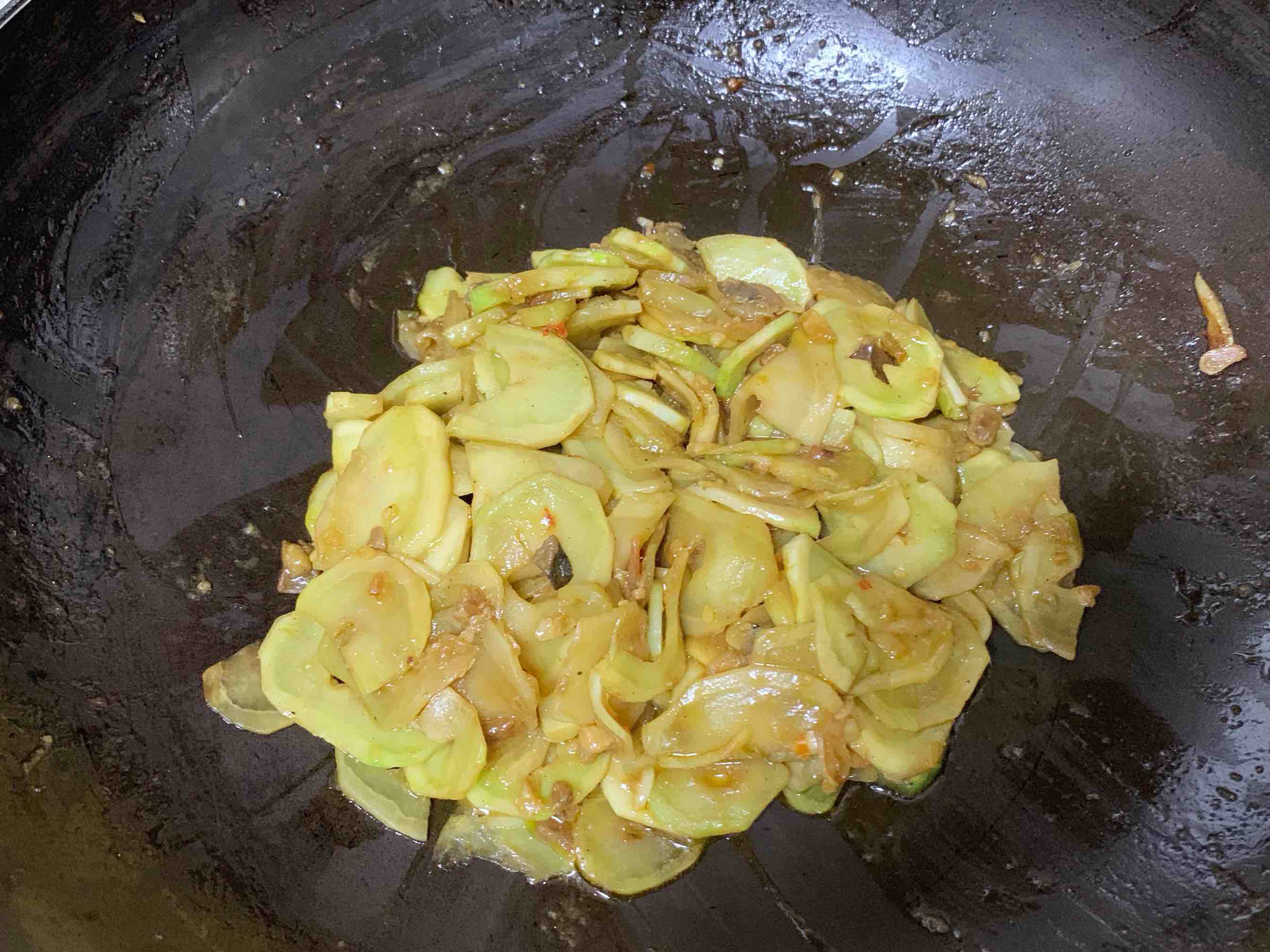 杏鮑菇蝦仁花蛤醬炒兒菜的做法-香辣味炒菜譜