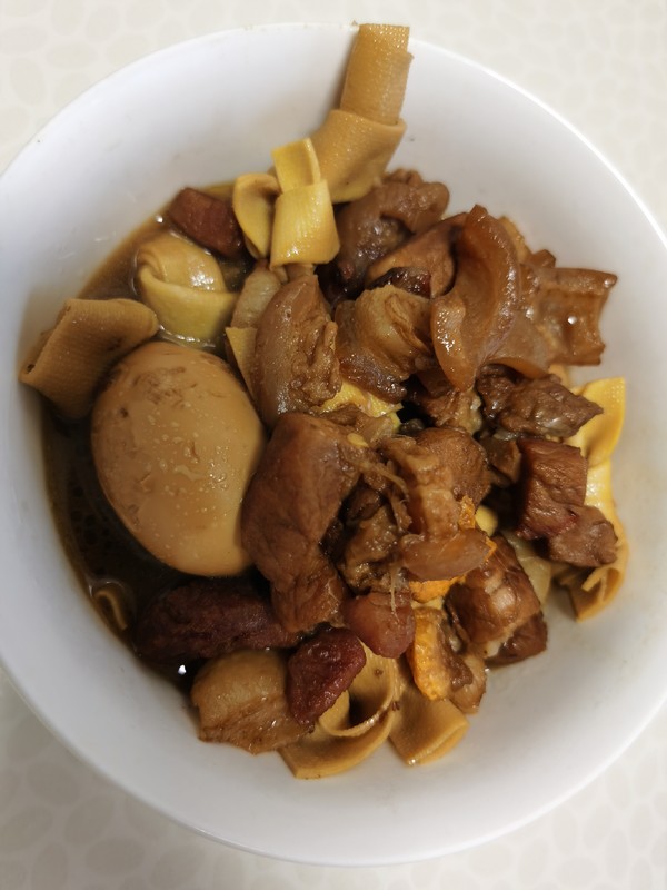 鹵蛋紅燒肉的做法-咸鮮味燜菜譜-易網(wǎng)健康養(yǎng)生網(wǎng) 鹵蛋紅燒肉的做法-咸鮮味燜菜譜