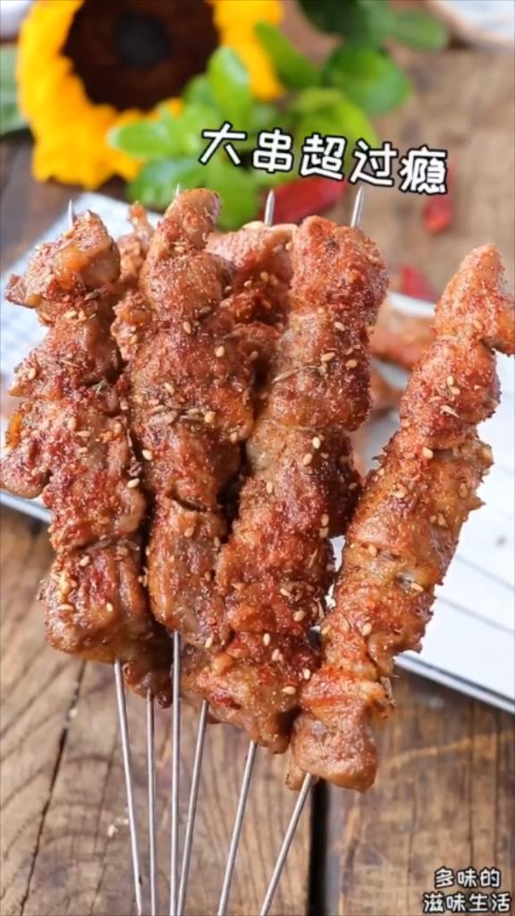 香辣孜然羊肉串的做法-香辣味烤菜譜-易網健康養生網 香辣孜然羊肉串的做法-香辣味烤菜譜
