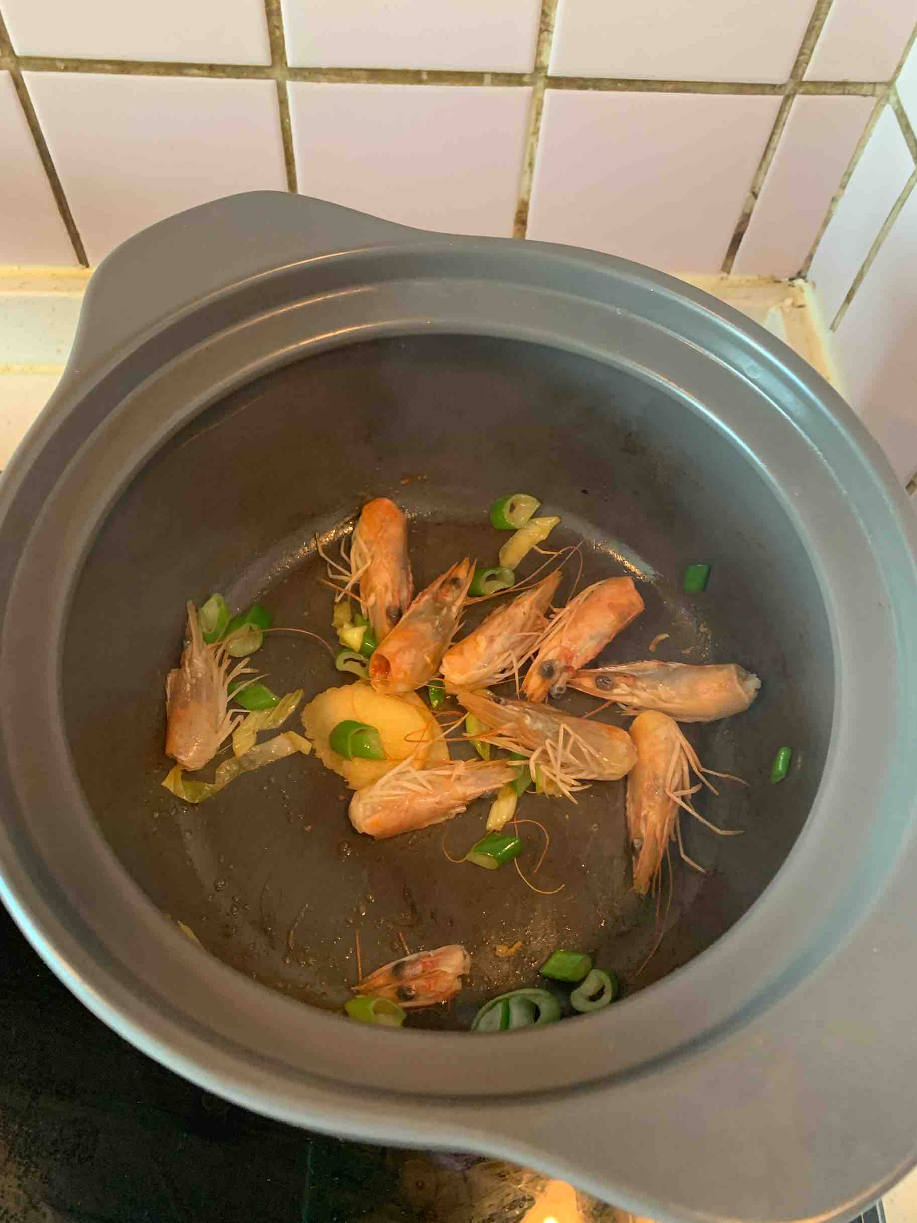 南瓜蝦煲的做法-咸鮮味煲菜譜