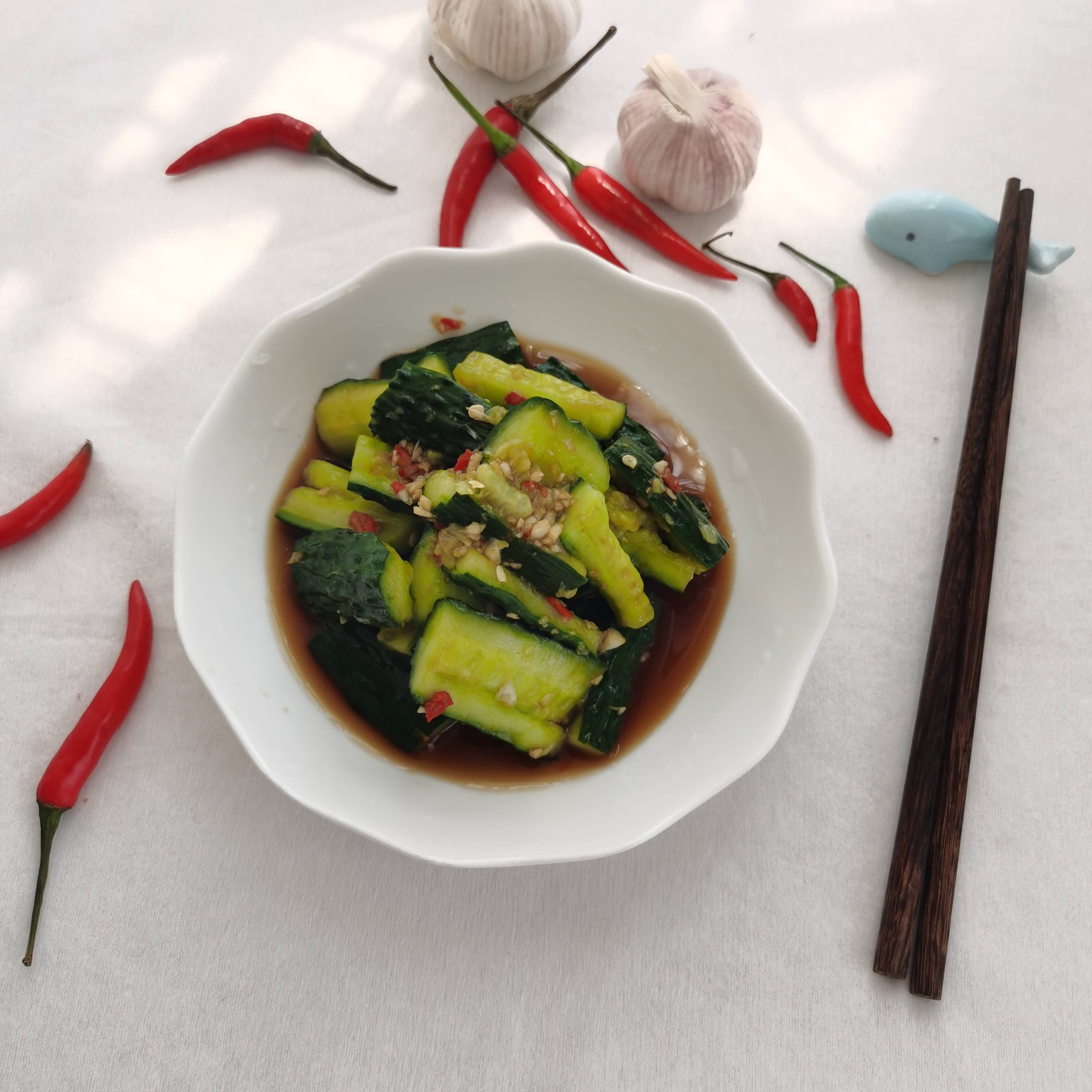 超級好吃的涼拌黃瓜的做法-家常味拌菜譜-易網(wǎng)健康養(yǎng)生網(wǎng) 超級好吃的涼拌黃瓜的做法-家常味拌菜譜