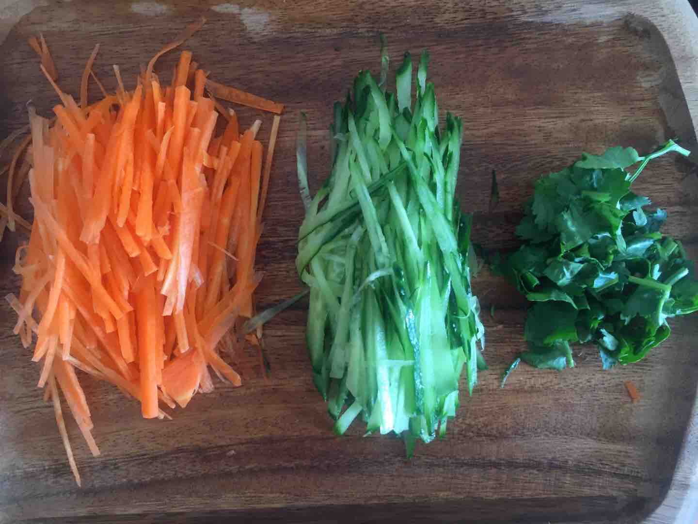 涼皮肉夾饃的做法-咸鮮味蒸菜譜