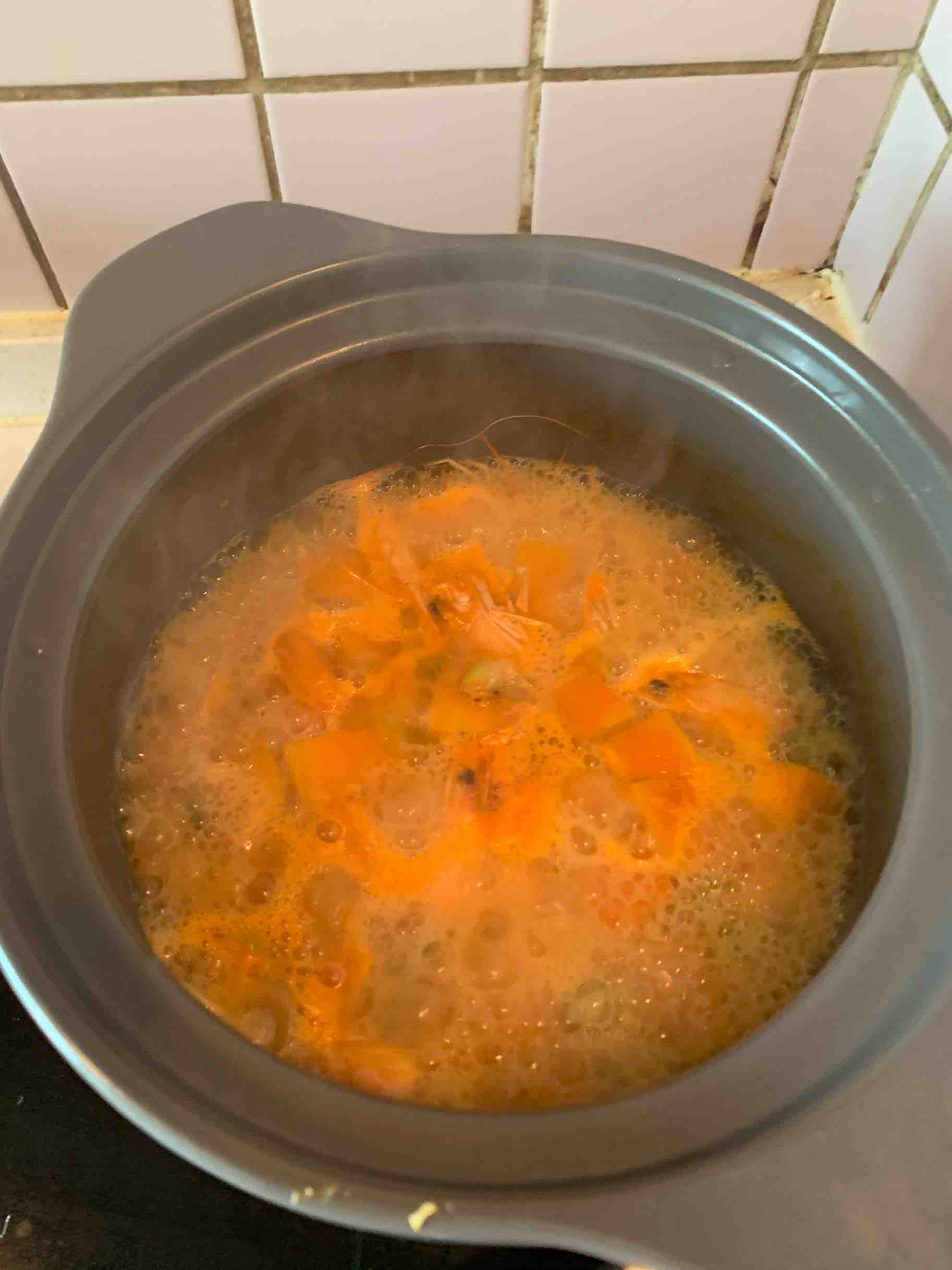 南瓜蝦煲的做法-咸鮮味煲菜譜