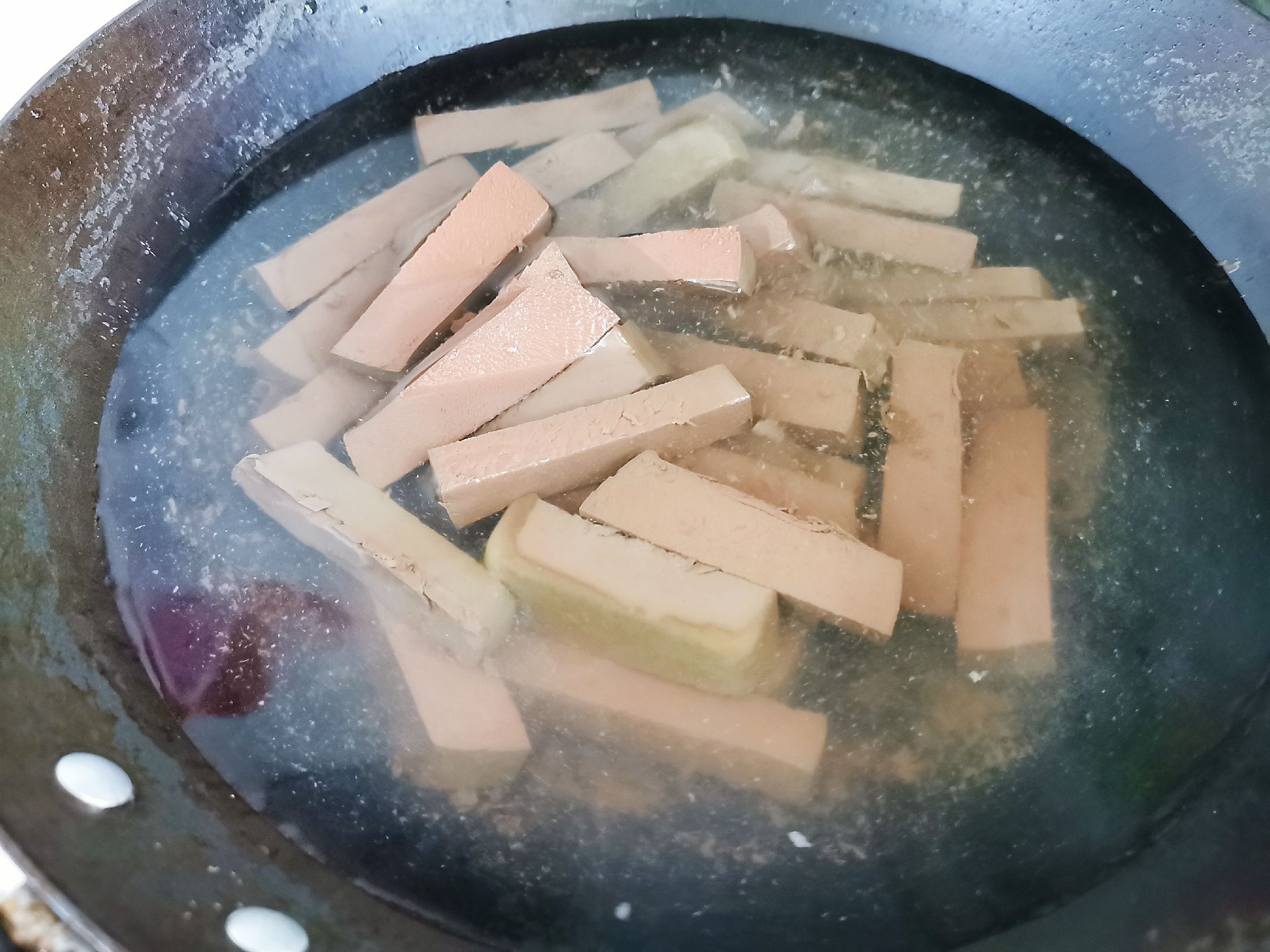 香辣鴨血的做法-香辣味炒菜譜