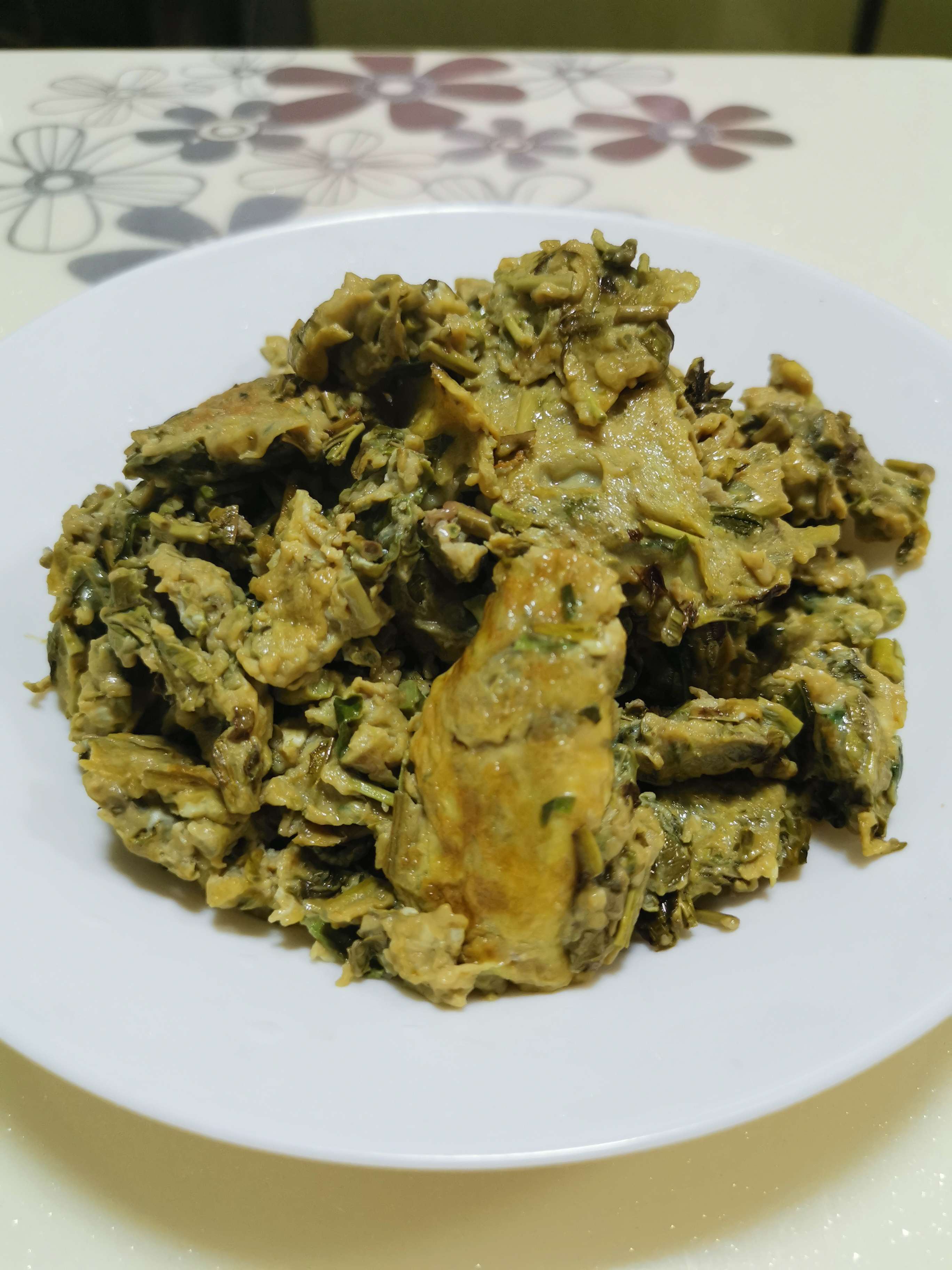 香椿炒雞蛋的做法-家常味炒菜譜-易網(wǎng)健康養(yǎng)生網(wǎng) 香椿炒雞蛋的做法-家常味炒菜譜