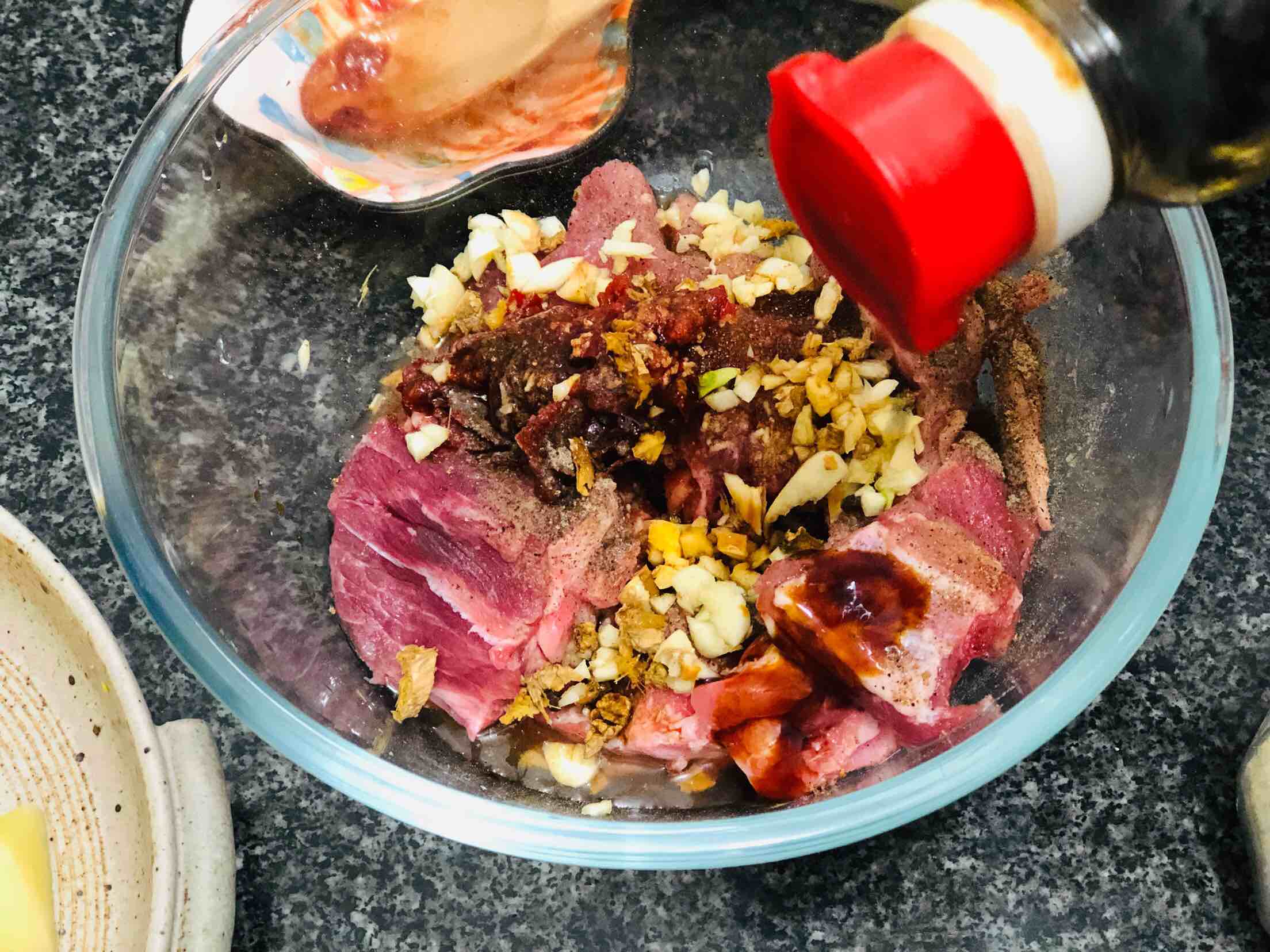 粉蒸排骨的做法-香辣味蒸菜譜-易網健康養生網 粉蒸排骨的做法-香辣味蒸菜譜
