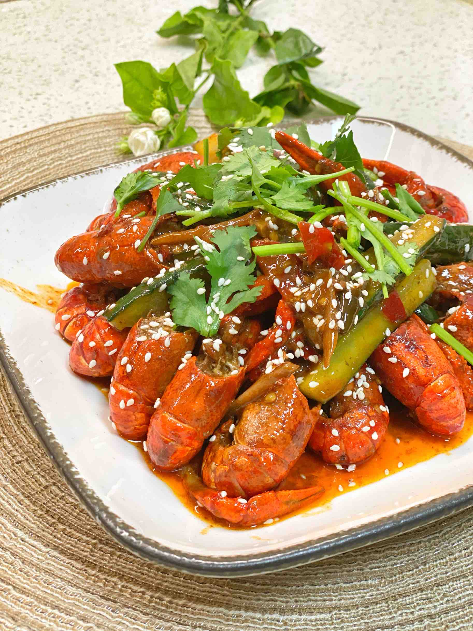 魚香小龍蝦,解鎖超簡單做法!的做法-酸辣味炒菜譜-易網健康養生網 魚香小龍蝦,解鎖超簡單做法!的做法-酸辣味炒菜譜