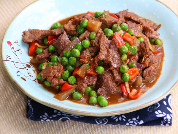豌豆仁炒牛肉的做法-家常味炒菜譜-易網(wǎng)健康養(yǎng)生網(wǎng) 豌豆仁炒牛肉的做法-家常味炒菜譜