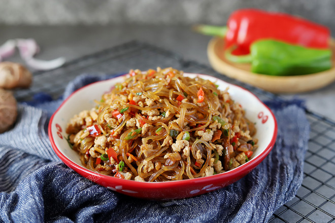 香菇肉末粉絲的做法-家常味炒菜譜-易網(wǎng)健康養(yǎng)生網(wǎng) 香菇肉末粉絲的做法-家常味炒菜譜