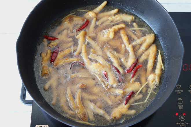 香辣燒鳳爪的做法-香辣味燒菜譜-易網健康養生網 香辣燒鳳爪的做法-香辣味燒菜譜