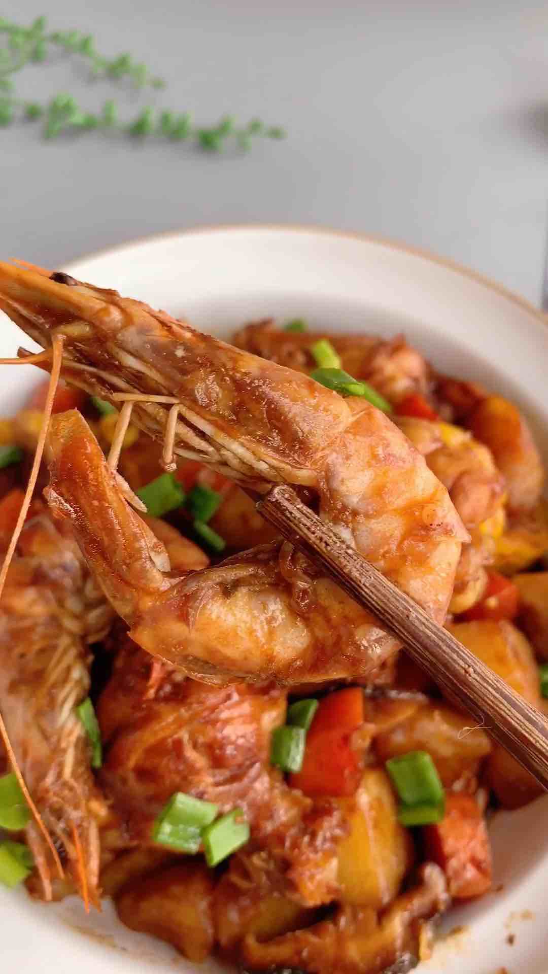 鮮蝦雞腿煲的做法-咸鮮味燉菜譜-易網健康養生網 鮮蝦雞腿煲的做法-咸鮮味燉菜譜