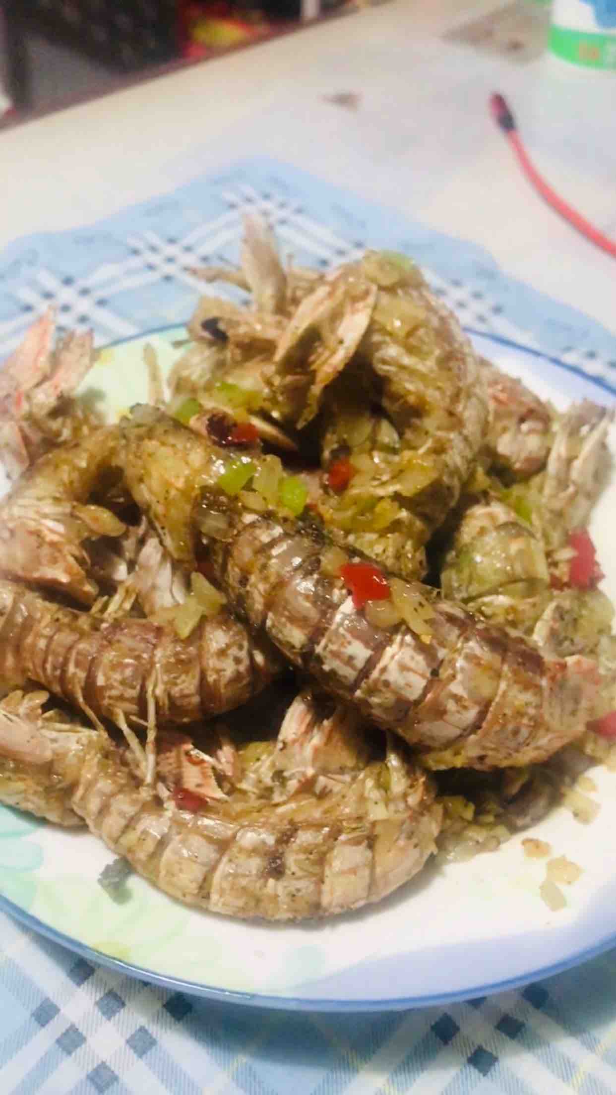 椒鹽皮皮蝦~大海的鮮味來襲的做法-咸鮮味炸菜譜-易網(wǎng)健康養(yǎng)生網(wǎng) 椒鹽皮皮蝦~大海的鮮味來襲的做法-咸鮮味炸菜譜