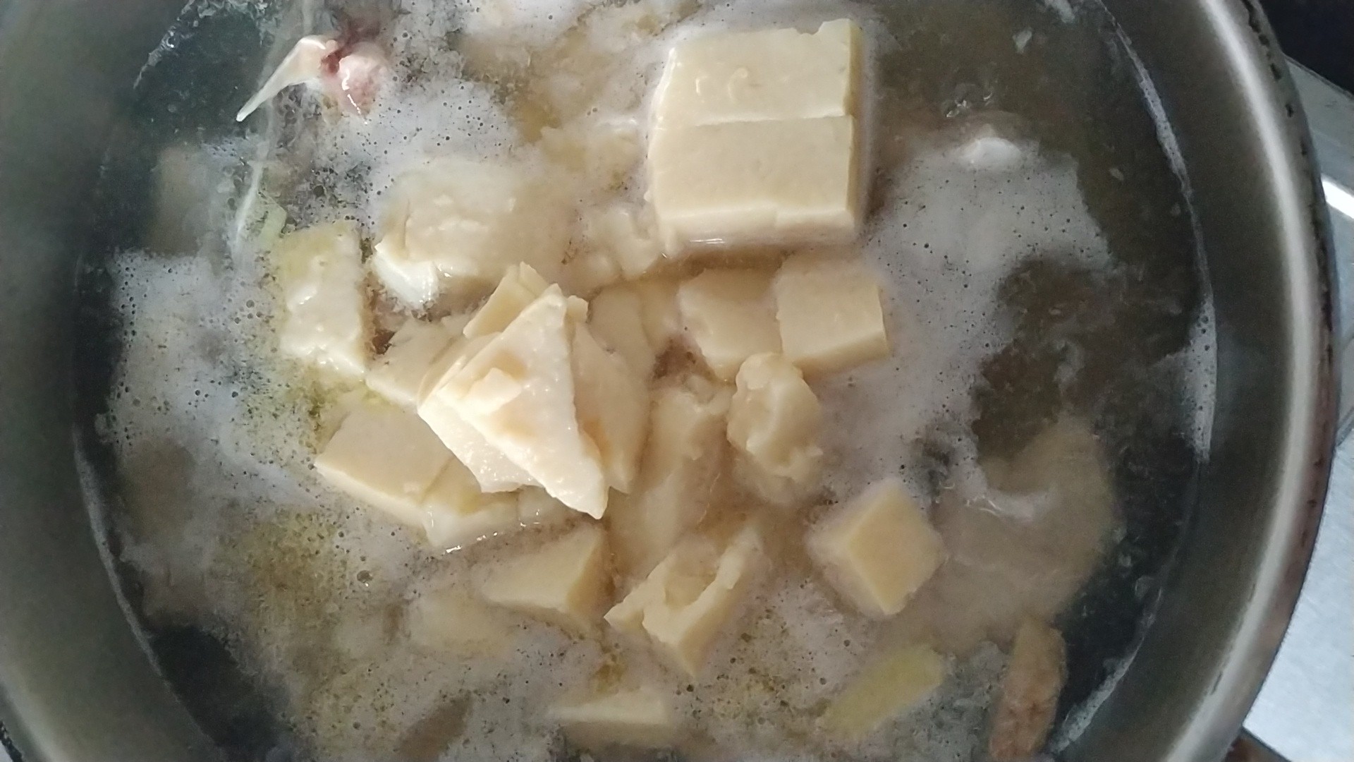 鷹嘴豆腐燉黑魚的做法-咸鮮味燉菜譜