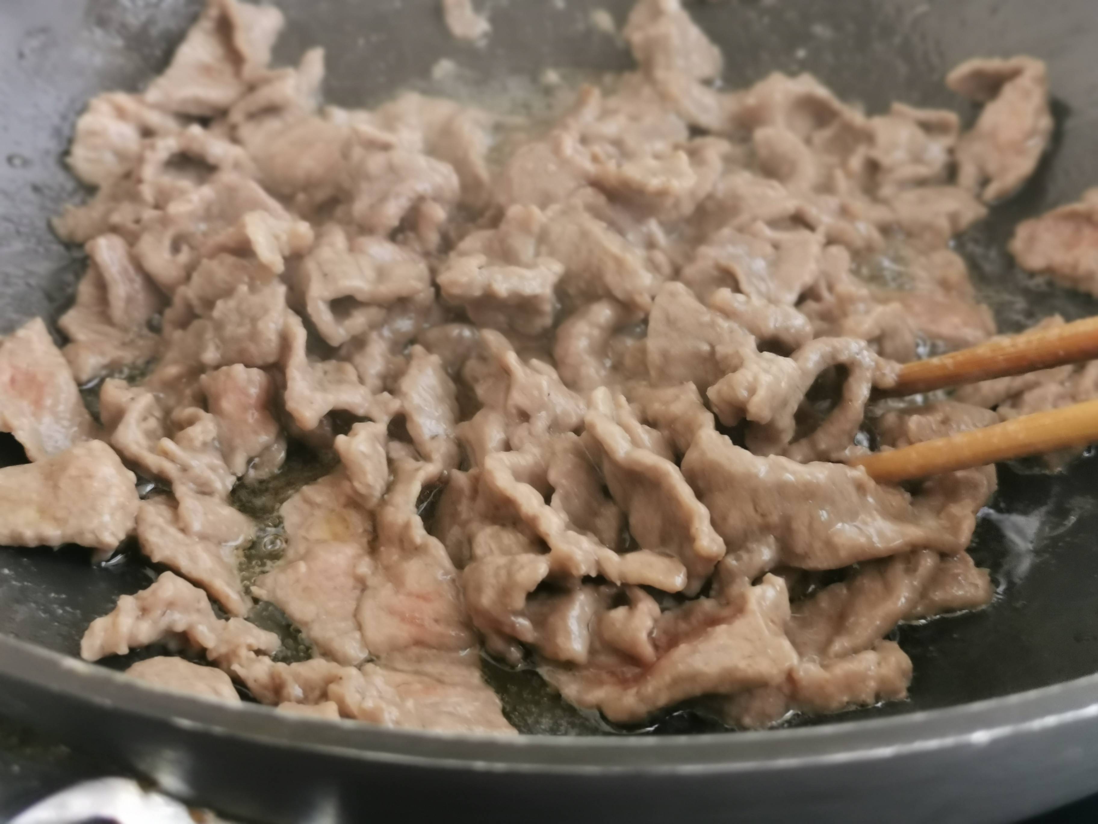 萵筍牛肉片的做法-咸鮮味炒菜譜