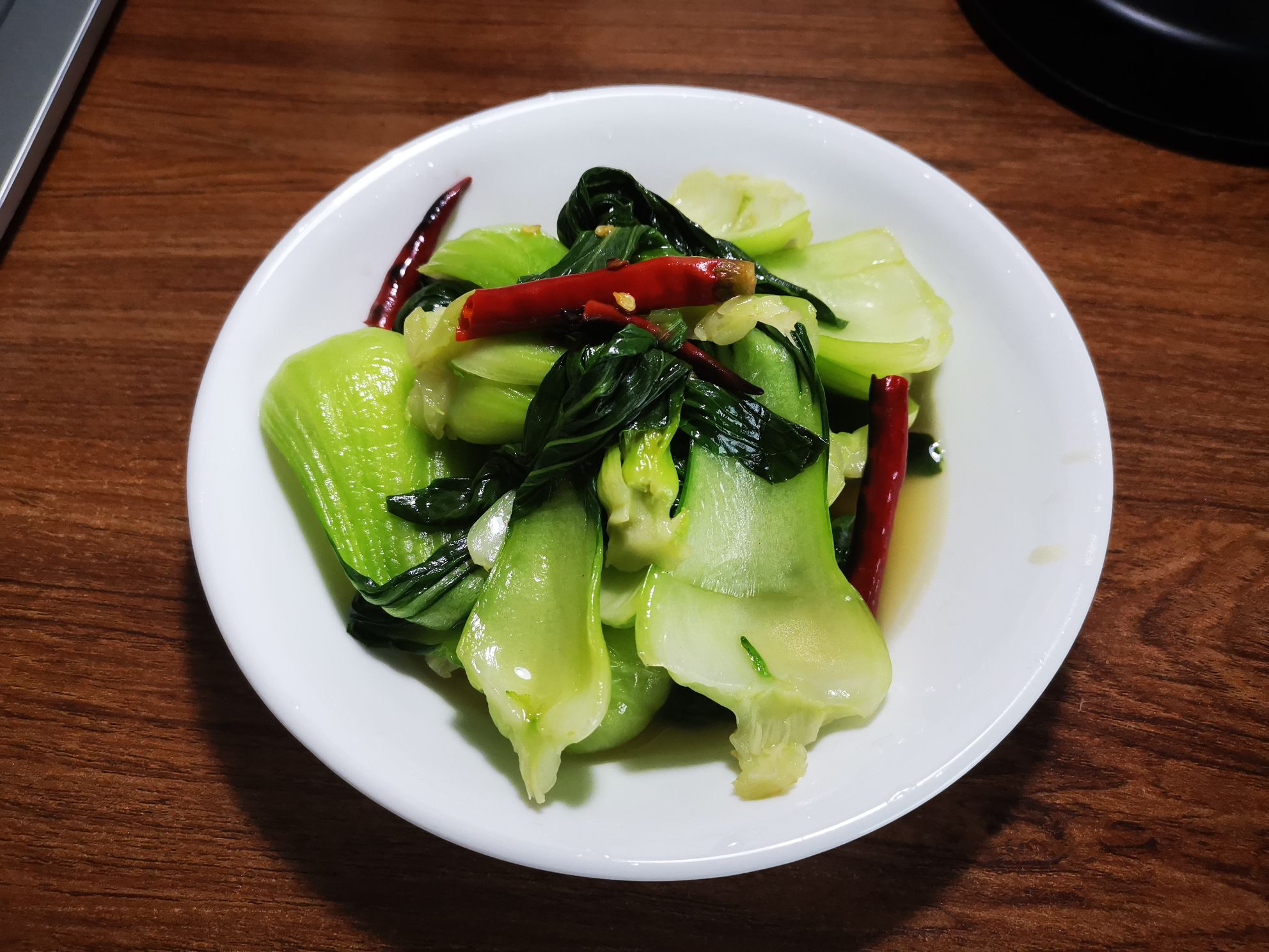 干椒炒小油菜的做法-家常味炒菜譜-易網(wǎng)健康養(yǎng)生網(wǎng) 干椒炒小油菜的做法-家常味炒菜譜