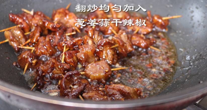 牙簽牛肉的做法-香辣味炒菜譜