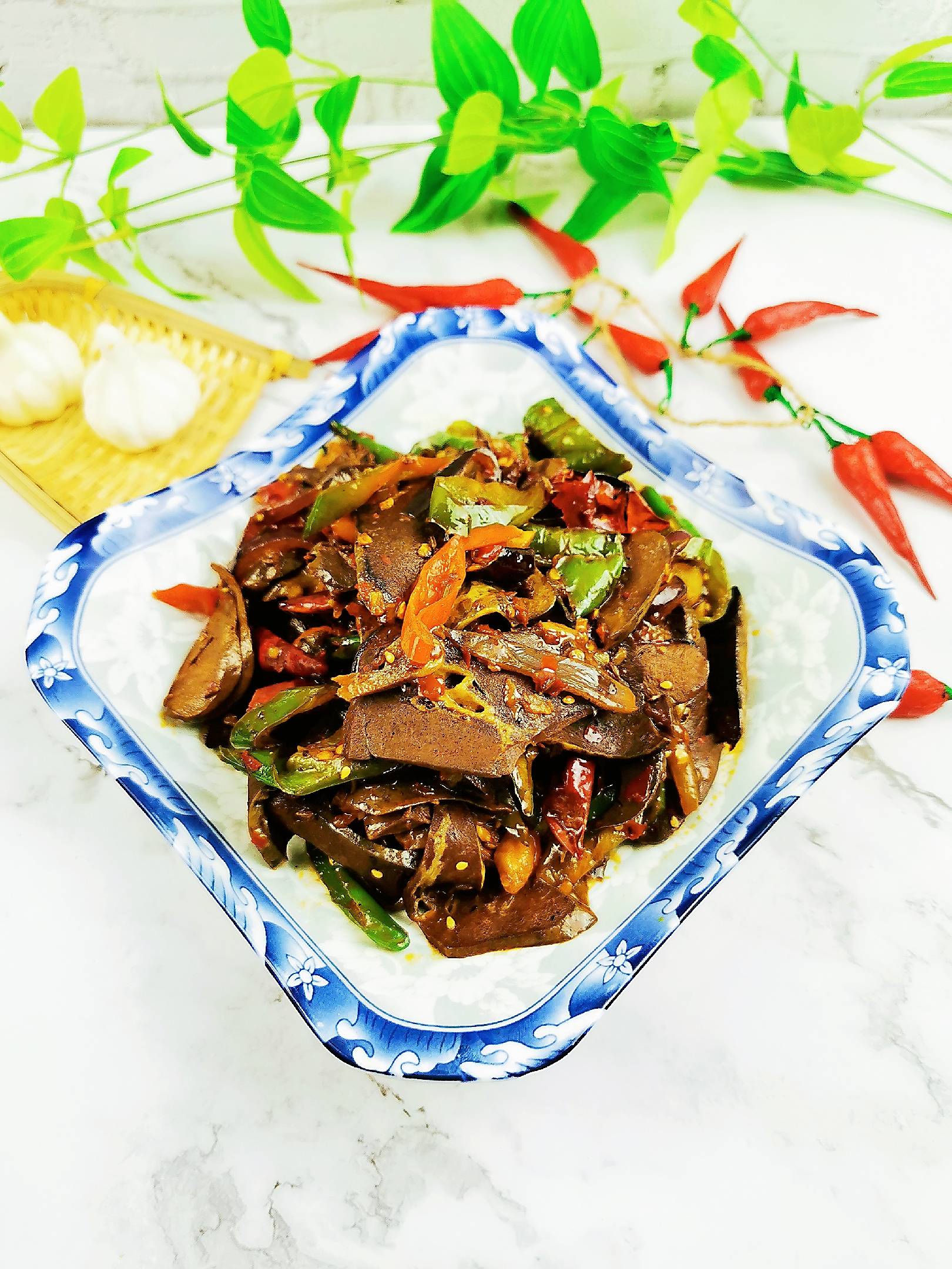 辣炒心肺的做法-香辣味炒菜譜-易網健康養生網 辣炒心肺的做法-香辣味炒菜譜
