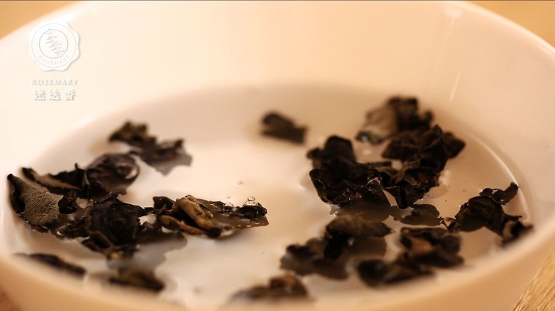 素八珍豆腐的做法-家常味炒菜譜