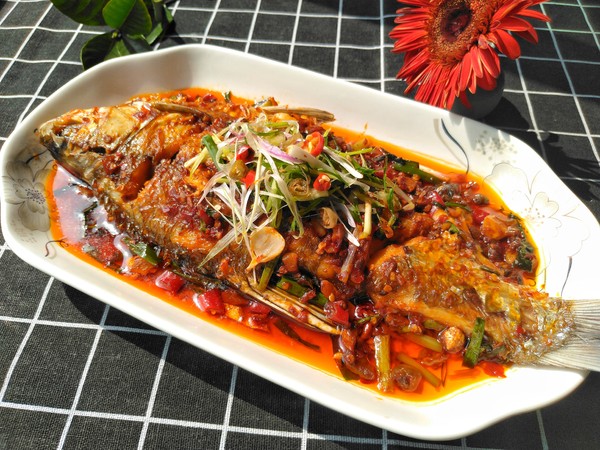 微波爐鳊魚的做法-咸鮮味微波菜譜-易網健康養生網 微波爐鳊魚的做法-咸鮮味微波菜譜