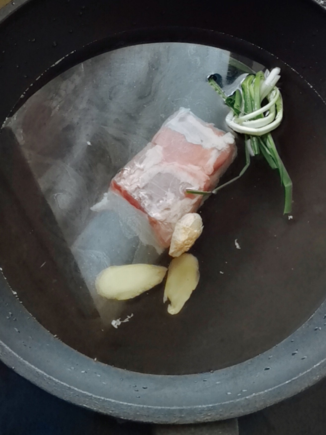 老北京打鹵面的做法-咸鮮味煮菜譜-易網<a href=http://m.aoa7937.com/ target=_blank class=infotextkey>健康養生</a>網 老北京打鹵面的做法-咸鮮味煮菜譜