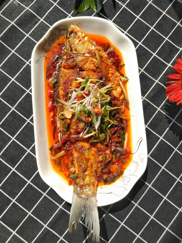 微波爐鳊魚的做法-咸鮮味微波菜譜-易網健康養生網 微波爐鳊魚的做法-咸鮮味微波菜譜