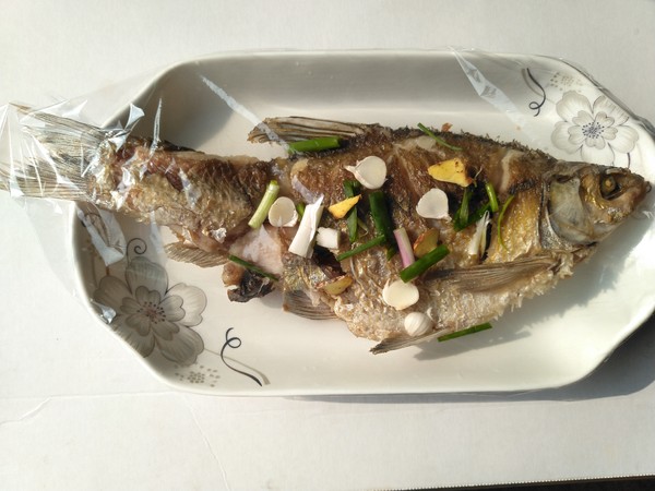 微波爐鳊魚的做法-咸鮮味微波菜譜