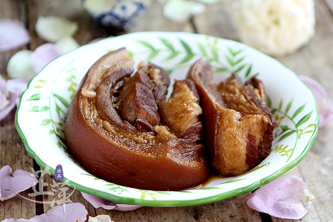 醬肉粉的做法-香辣味煮菜譜-易網(wǎng)健康養(yǎng)生網(wǎng) 醬肉粉的做法-香辣味煮菜譜