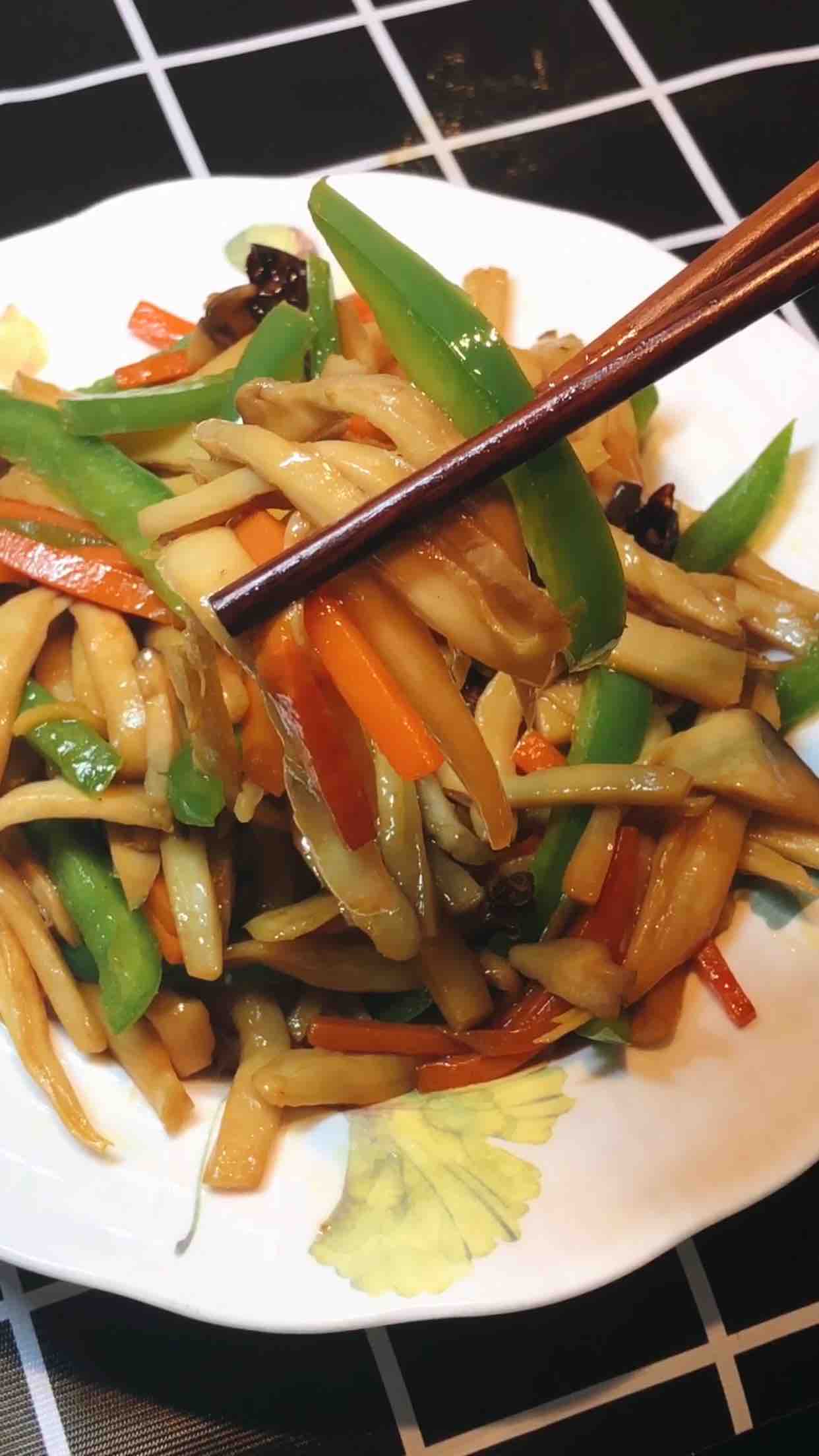 素炒杏鮑菇的做法-家常味炒菜譜-易網(wǎng)健康養(yǎng)生網(wǎng) 素炒杏鮑菇的做法-家常味炒菜譜