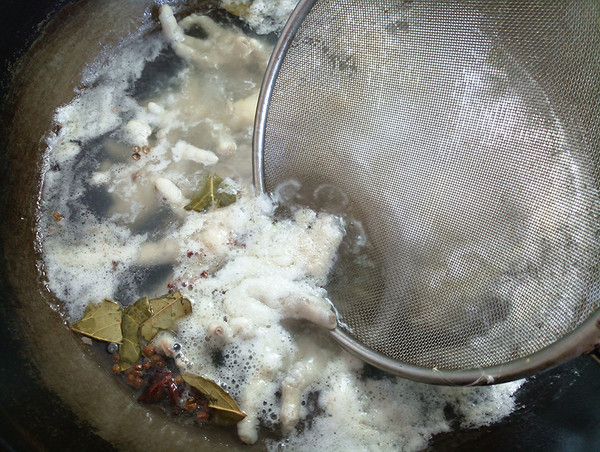 檸檬鳳爪的做法-酸辣味泡菜譜-易網(wǎng)健康養(yǎng)生網(wǎng) 檸檬鳳爪的做法-酸辣味泡菜譜
