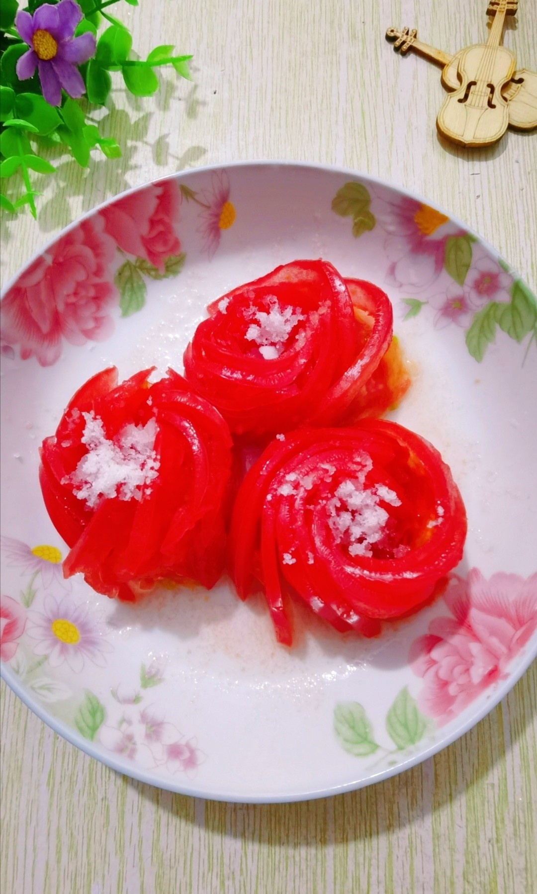 玫瑰花西紅柿的做法-甜味拌菜譜-易網健康養生網 玫瑰花西紅柿的做法-甜味拌菜譜