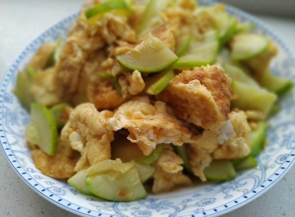 角瓜炒雞蛋的做法-家常味炒菜譜-易網(wǎng)健康養(yǎng)生網(wǎng) 角瓜炒雞蛋的做法-家常味炒菜譜