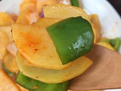 燒烤風(fēng)味土豆片的做法-家常味炒菜譜