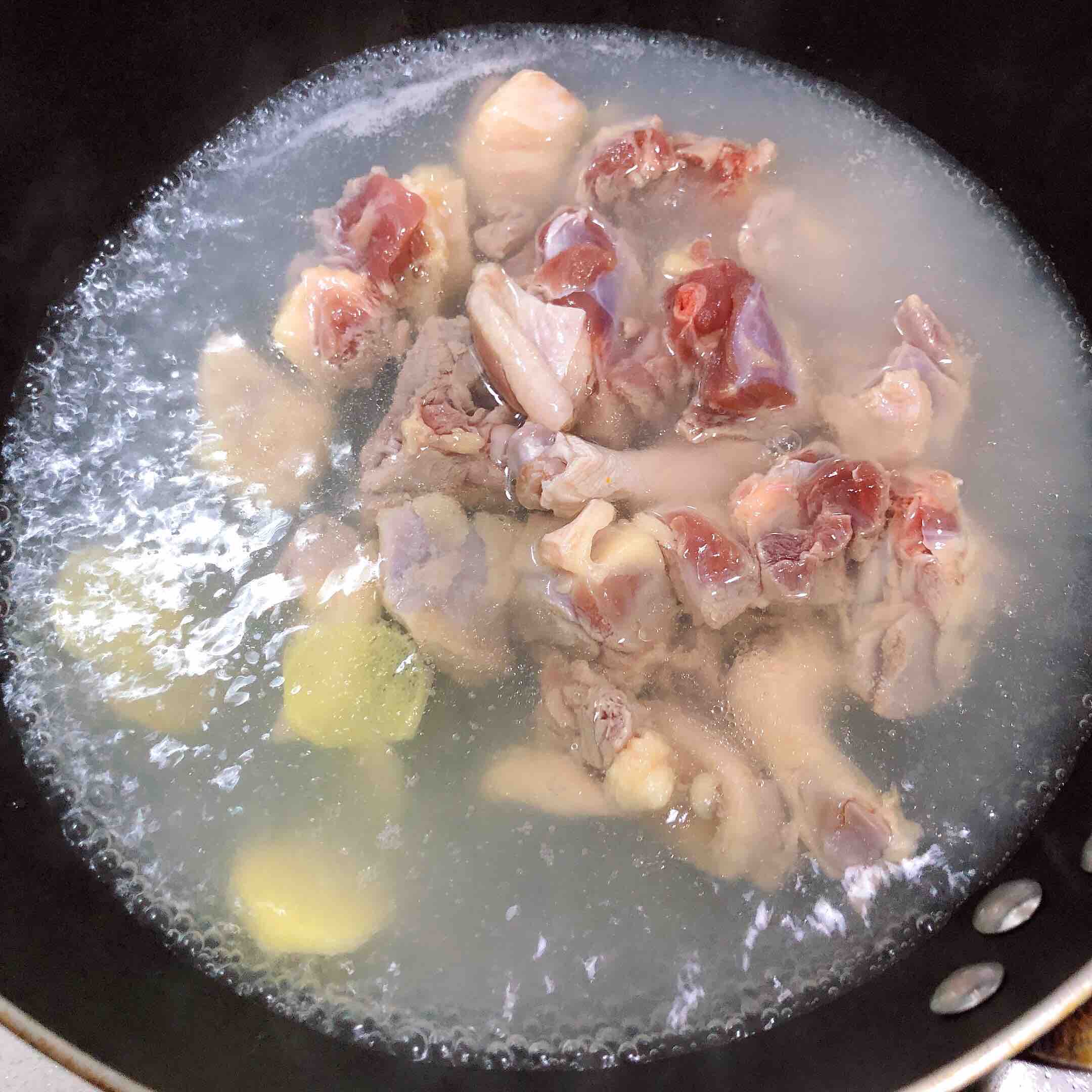紅燒腐竹鴨肉的做法-咸鮮味燉菜譜-易網(wǎng)健康養(yǎng)生網(wǎng) 紅燒腐竹鴨肉的做法-咸鮮味燉菜譜