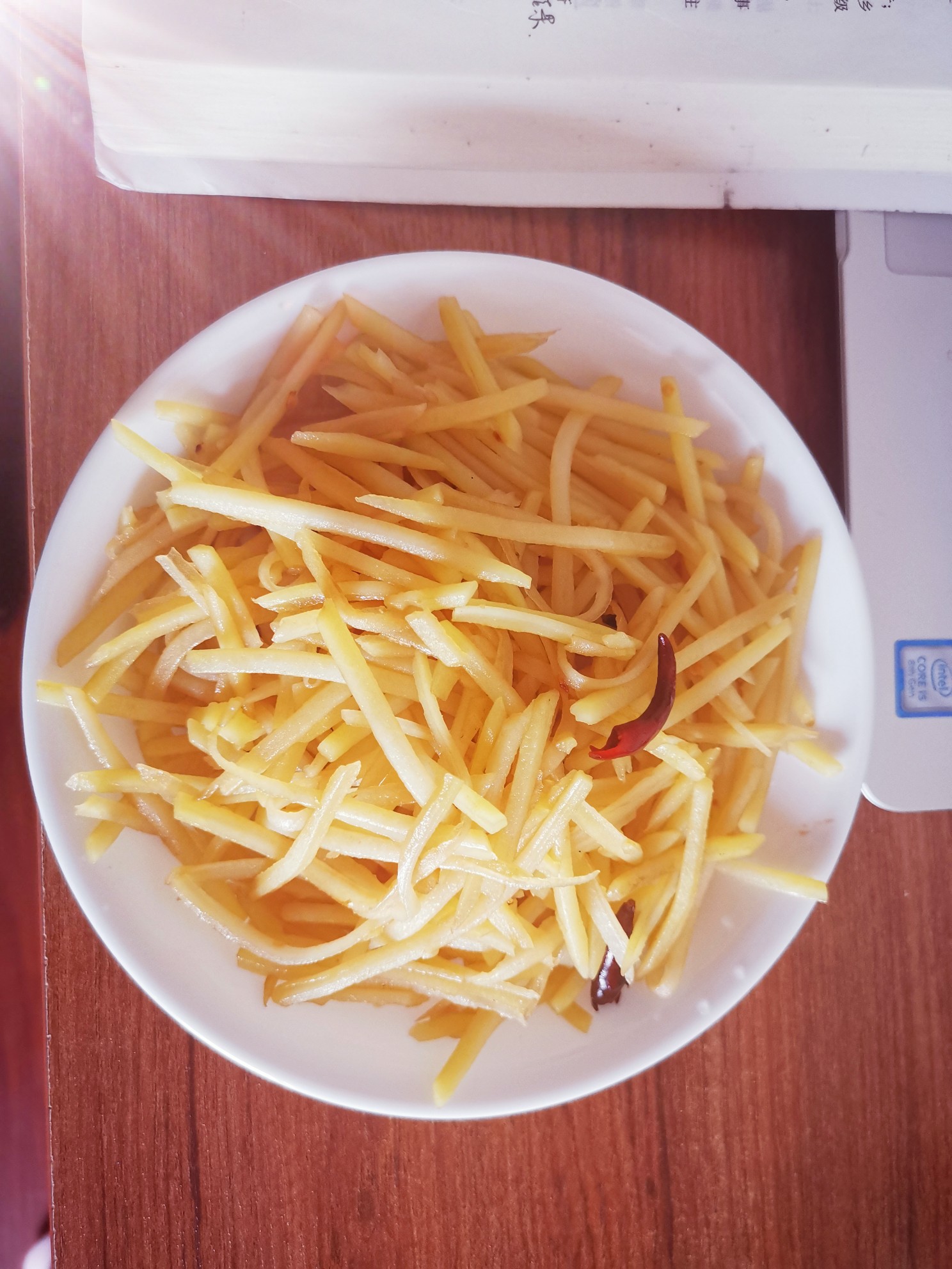 干椒土豆絲的做法-家常味炒菜譜-易網(wǎng)健康養(yǎng)生網(wǎng) 干椒土豆絲的做法-家常味炒菜譜