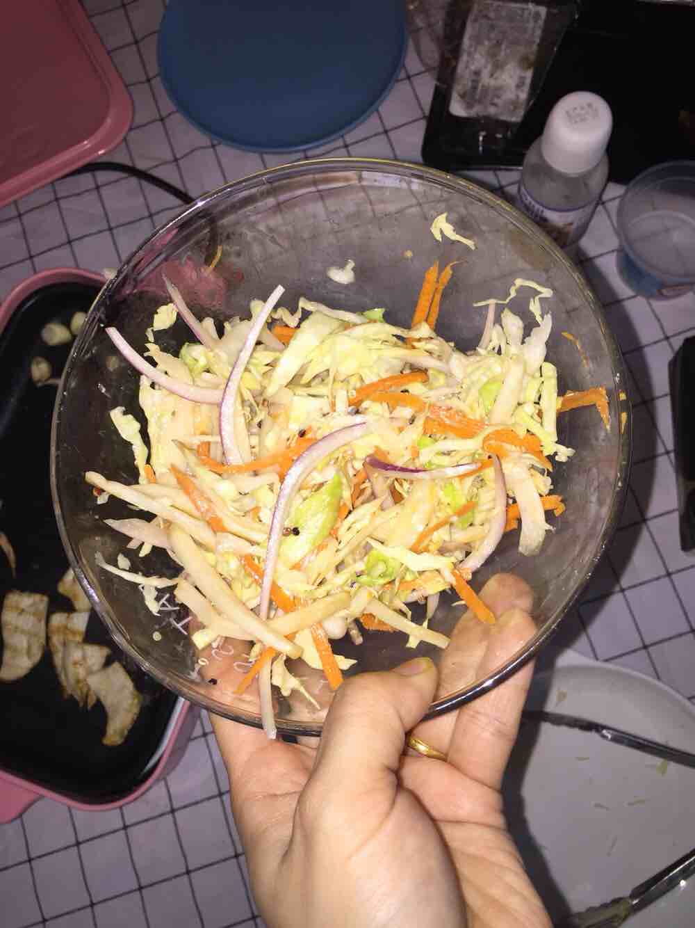 吃草蝦能吃出肉感~~杏鮑菇沙拉的做法-家常味煎菜譜-易網健康養生網 吃草蝦能吃出肉感~~杏鮑菇沙拉的做法-家常味煎菜譜