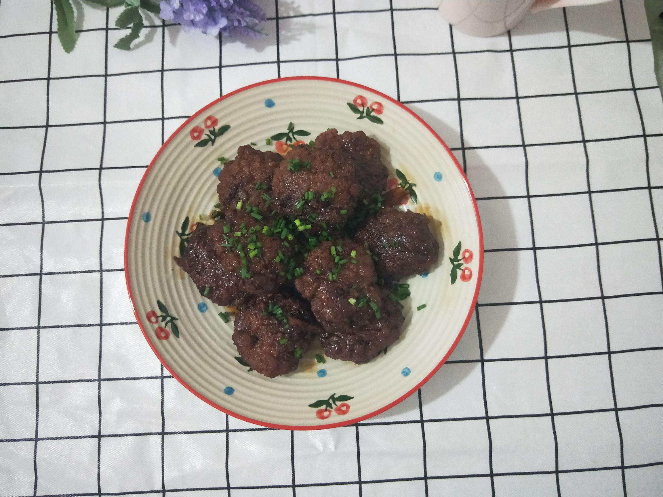 紅燒肉餅子的做法-家常味燒菜譜-易網健康養生網 紅燒肉餅子的做法-家常味燒菜譜
