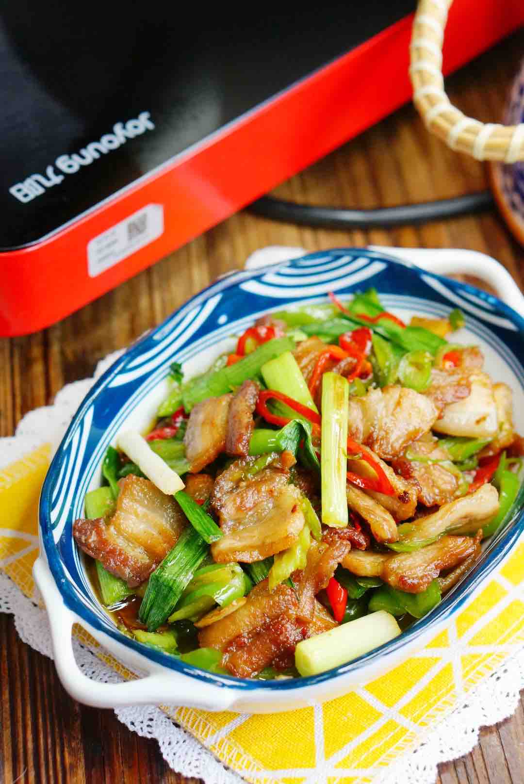 小炒肉 長沙特色菜的做法-家常味炒菜譜-易網健康養生網 小炒肉 長沙特色菜的做法-家常味炒菜譜