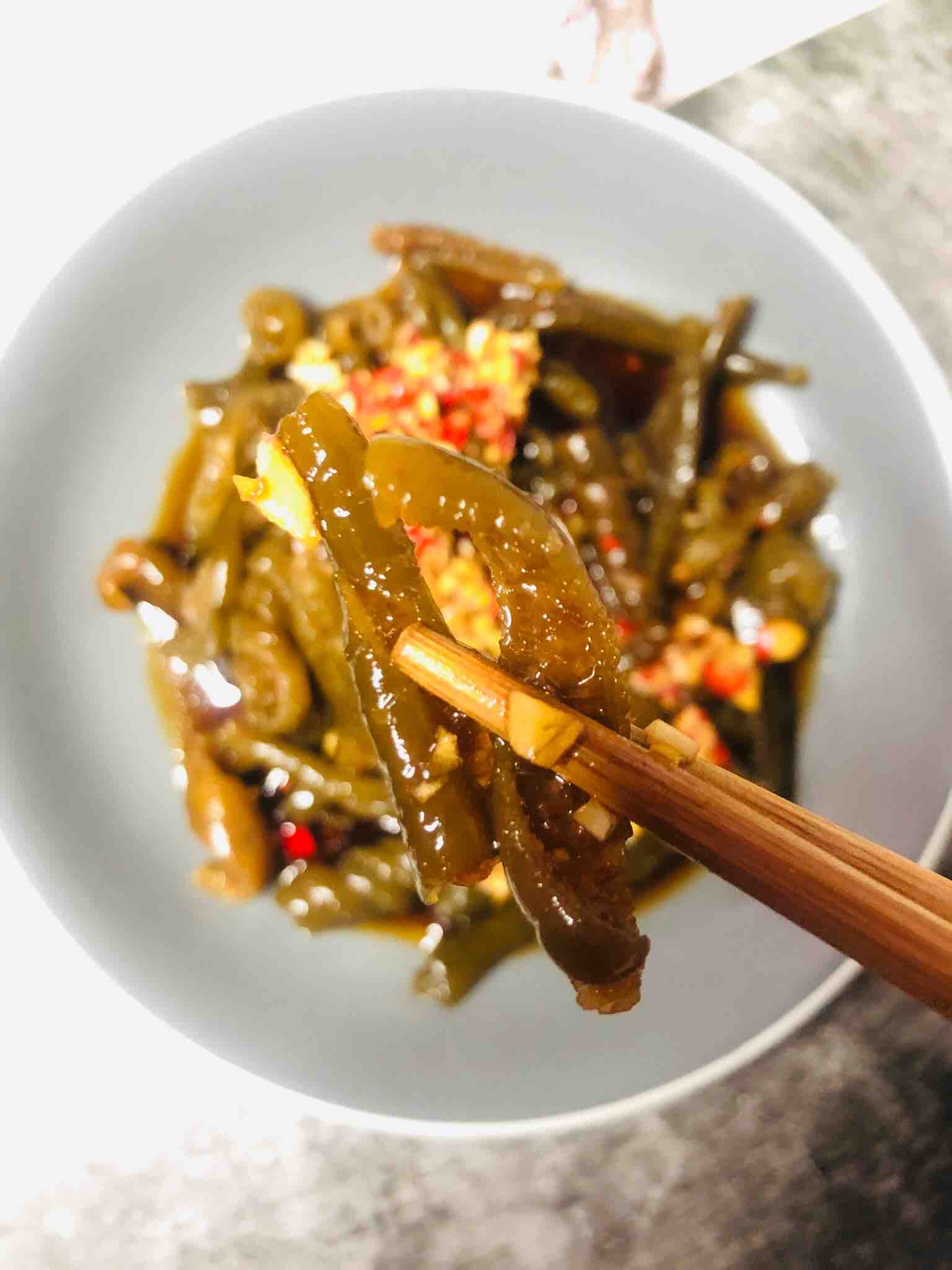米椒拌海茸的做法-酸辣味拌菜譜-易網(wǎng)健康養(yǎng)生網(wǎng) 米椒拌海茸的做法-酸辣味拌菜譜