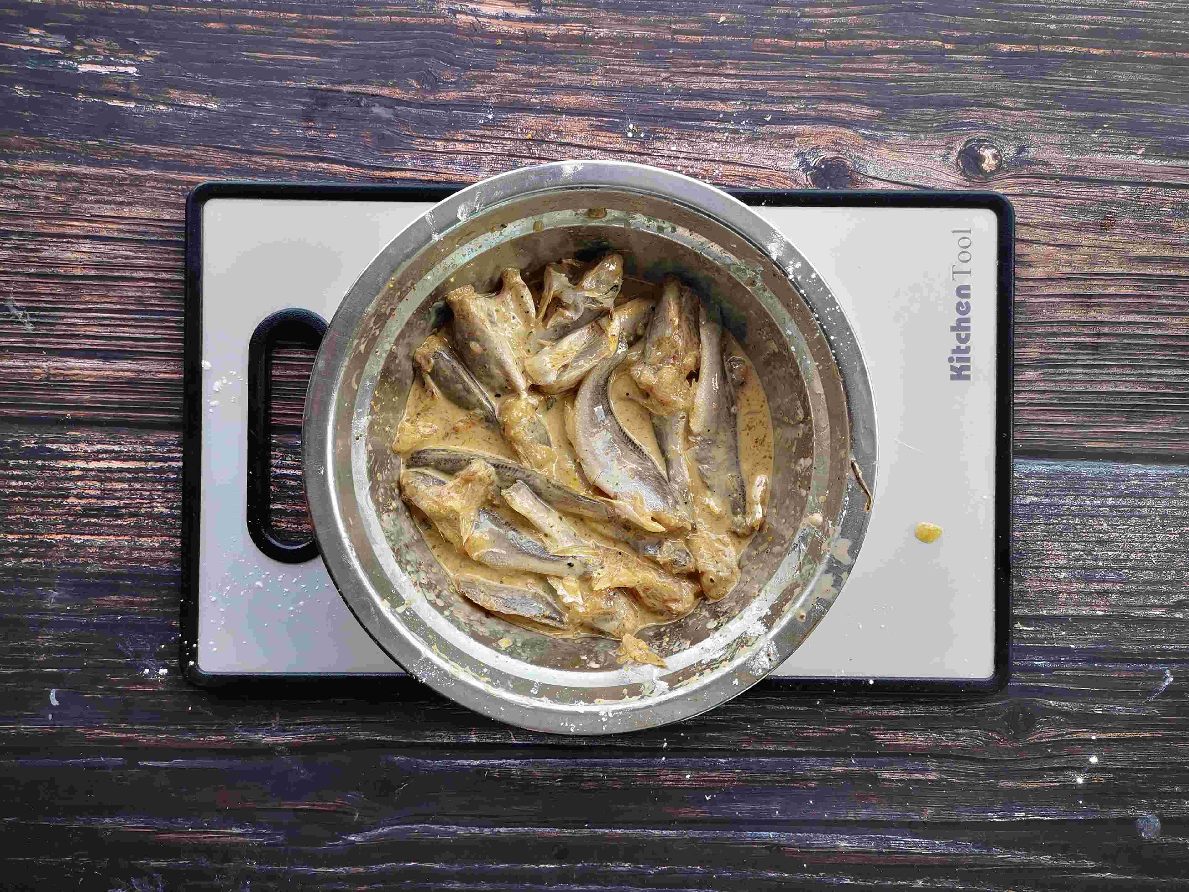 油炸小黃魚的做法-咸鮮味炸菜譜