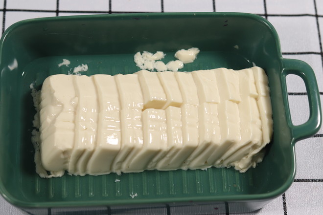 皮蛋拌豆腐的做法-家常味拌菜譜-易網(wǎng)健康養(yǎng)生網(wǎng) 皮蛋拌豆腐的做法-家常味拌菜譜