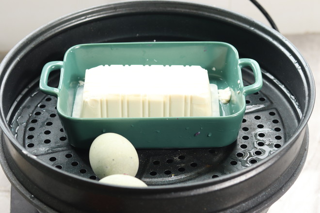 皮蛋拌豆腐的做法-家常味拌菜譜-易網(wǎng)健康養(yǎng)生網(wǎng) 皮蛋拌豆腐的做法-家常味拌菜譜