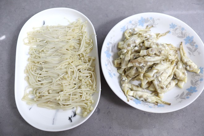 涼拌蟶子金針菇的做法-咸鮮味拌菜譜-易網健康養生網 涼拌蟶子金針菇的做法-咸鮮味拌菜譜