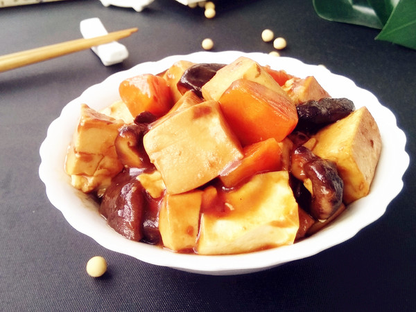豆腐燒香菇的做法-家常味燒菜譜-易網(wǎng)健康養(yǎng)生網(wǎng) 豆腐燒香菇的做法-家常味燒菜譜