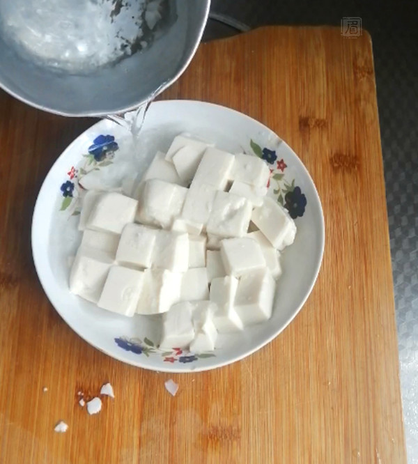 懶人麻婆豆腐的做法-麻辣味炒菜譜