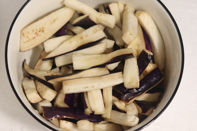 茄子燒豇豆的做法-家常味炒菜譜