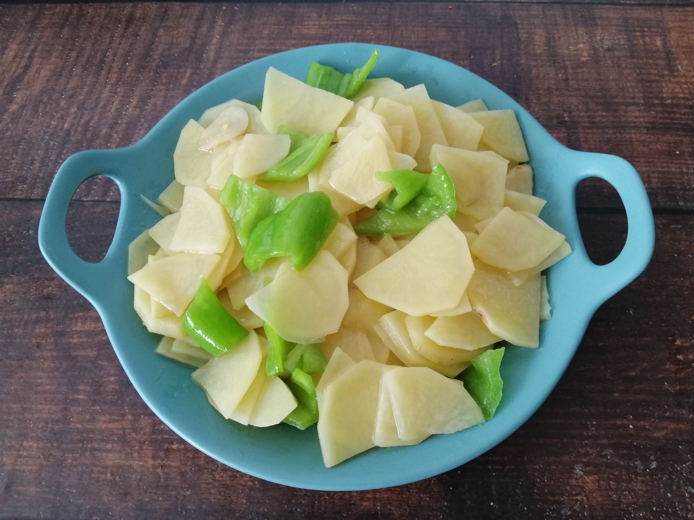 尖椒土豆片的做法-家常味炒菜譜-易網健康養生網 尖椒土豆片的做法-家常味炒菜譜