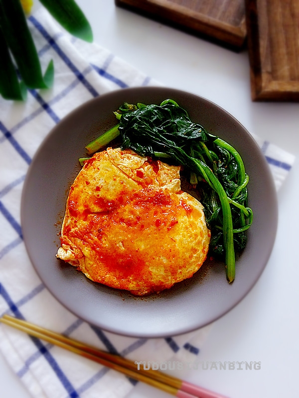 菠菜煎蛋的做法-咸鮮味煎菜譜-易網健康養生網 菠菜煎蛋的做法-咸鮮味煎菜譜