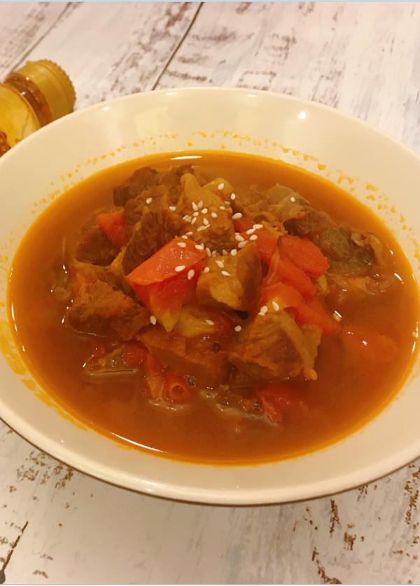 酸甜開胃的西紅柿牛腩湯的做法-家常味燉菜譜